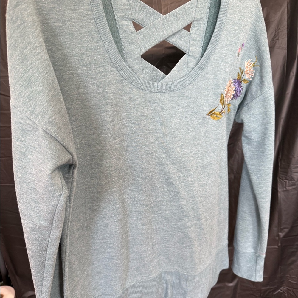 Women' Green Embroidered Sweater
